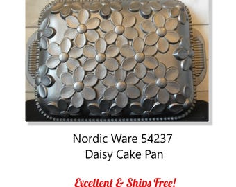 Nordic Ware Daisy Cake  54237 * Aluminum *Non-stick * Flower * Excellent - Ships FREE! * 10 Cups
