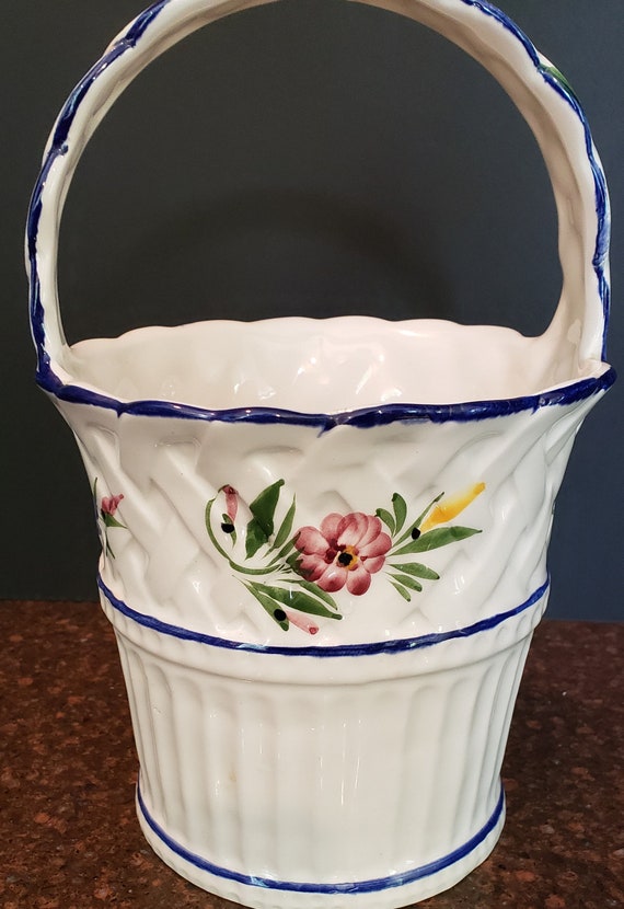 手描き陶器製取っ手付きかご ポルトガル製 RCCL 陶芸作品 サイン入り