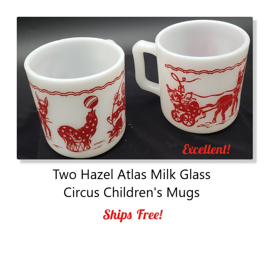 【1950s USA vintage】ヘーゼルアトラス ルースター マグカップ Two Vintage 1950s Hazel Atlas Milk Glass Child's Cups *circus