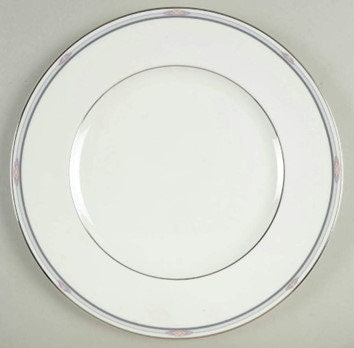 ロイヤルドルトンのシンプリシティ柄ディナープレート8枚セット