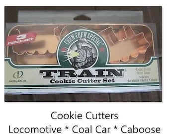 NIB Train Cookie Cutter Global Decor Chew Chew Special Copper Plated Locomotive Coal Car Caboose