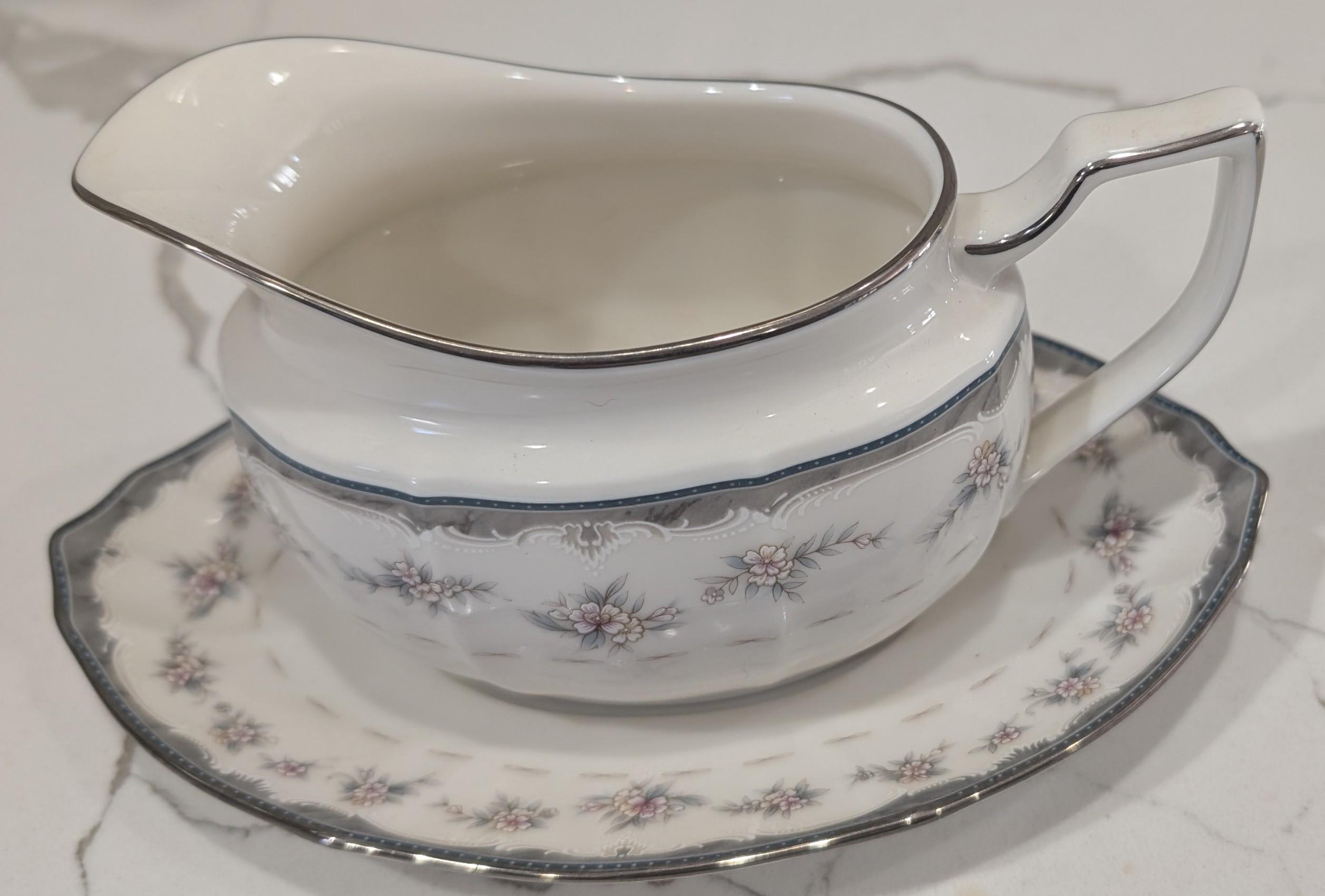 Traviata NORITAKE - Coffee/tea Pot; Gravy/underplate; Creamer
