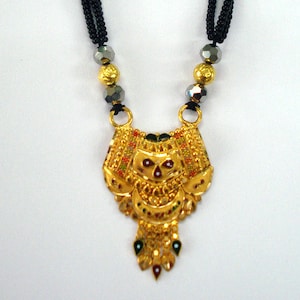 20kt gold pendant beads necklace choker mangalsutra rajasthan india