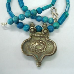 vintage antique old silver pendant necklace beads turquoise gemstone