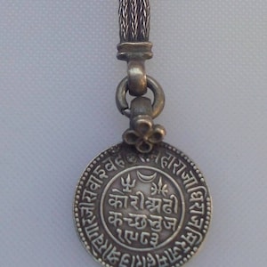 vintage antique collectible old silver coin keychain pendant india