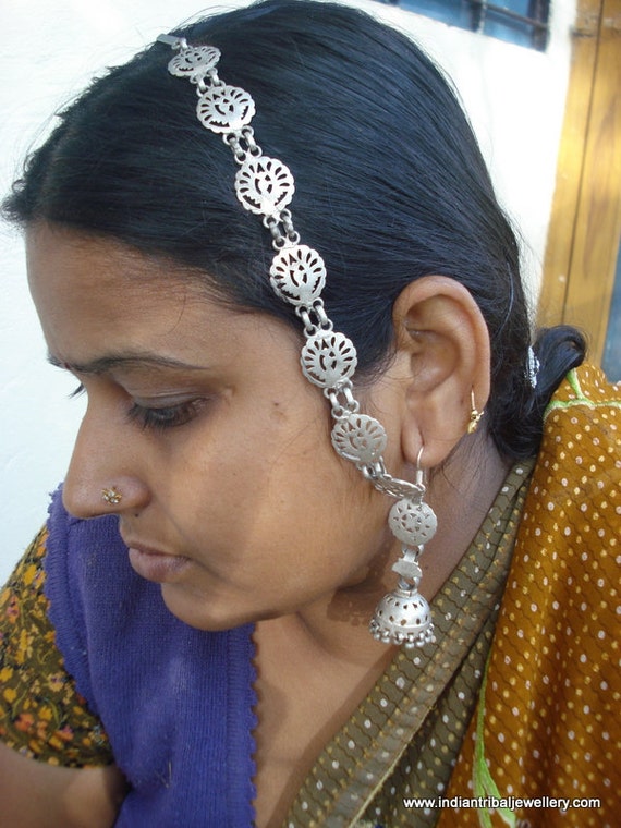 Ahmedabad Earrings With Ear Chain – Indiatrendshop