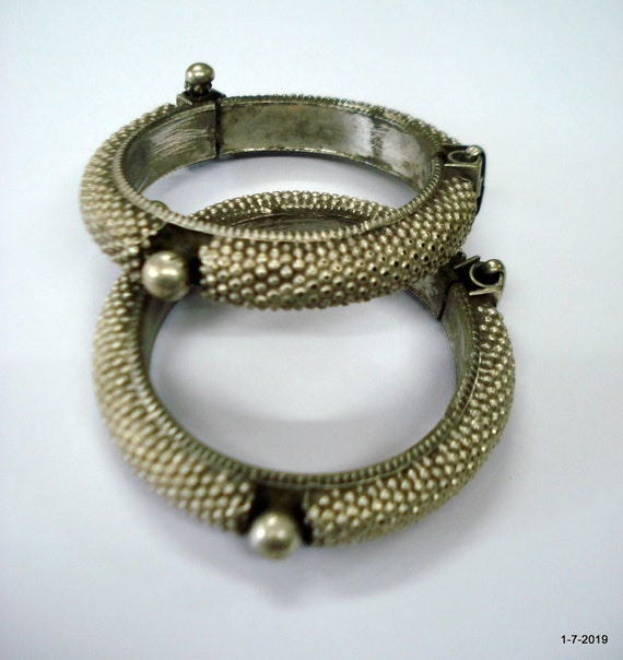 Vintage antique tribal old silver bangle bracelet… - image 2