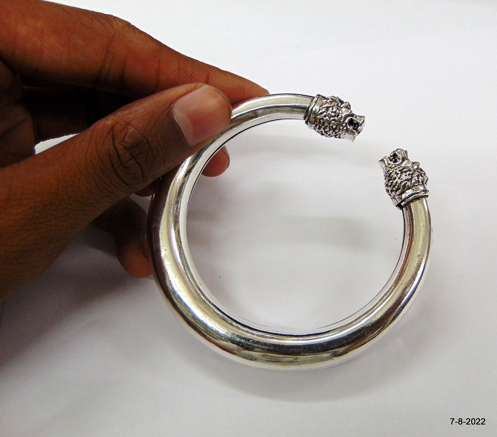 Traditional Design Sterling Silver Bangle Bracelet Tiger