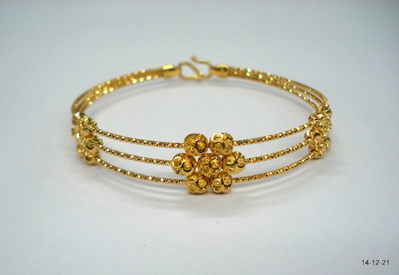 22K Yellow Gold Bangle Kada for Kids W/ Slightly Faceted Frame (9.8gm) –  Virani Jewelers