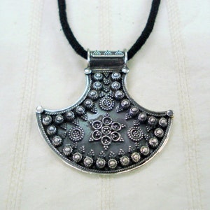 Traditional Design Sterling Silver Pendant Necklace Handmade Jewellery