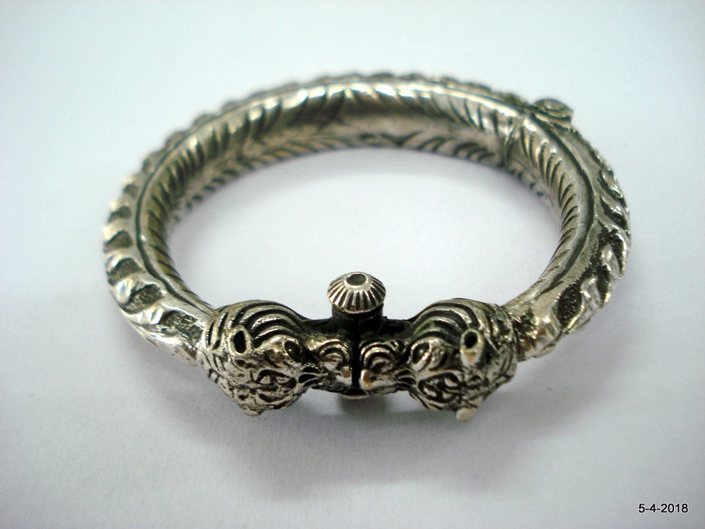 アクセサリー CTHY HERITAGE BANGLE RHODIUM SILVER 91XOL-4JDnL._UY300_.jpg