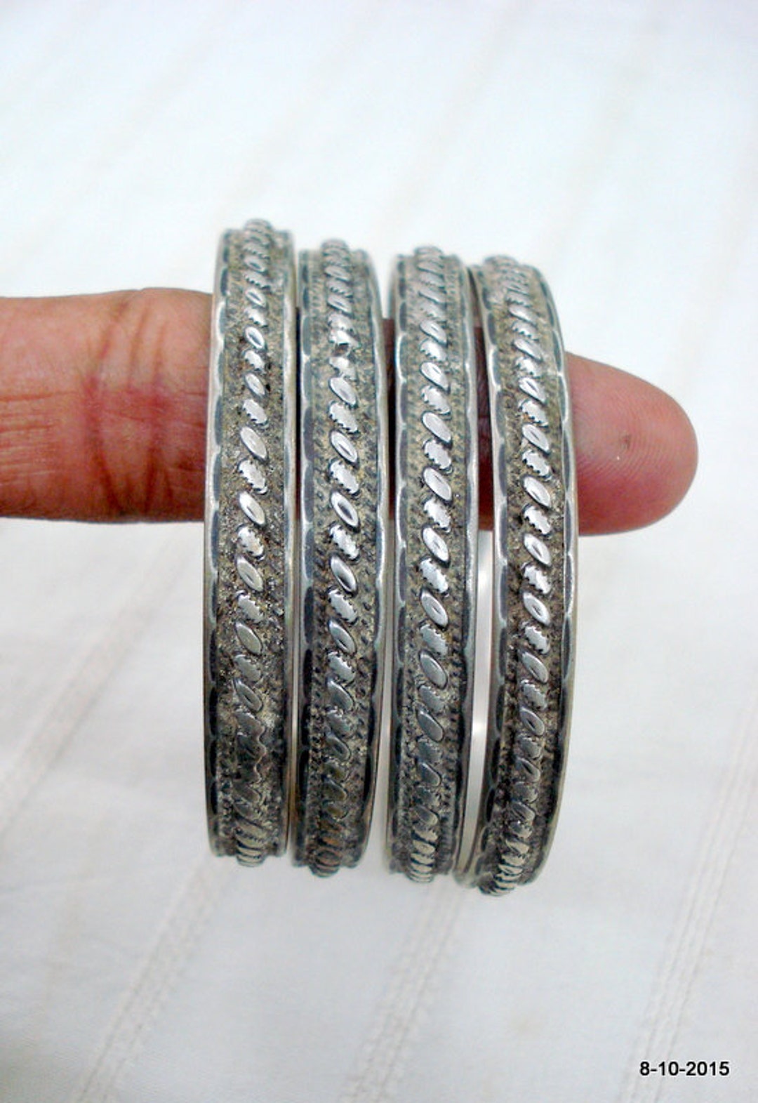 アクセサリー vintage unknown silver bangle Vintage Antique Tribal Old Silver Bangle Bracelet Chudiyan 4pc Set