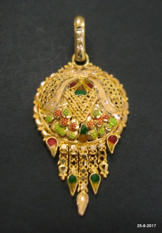 Traditional Design 22kt Gold Pendant 