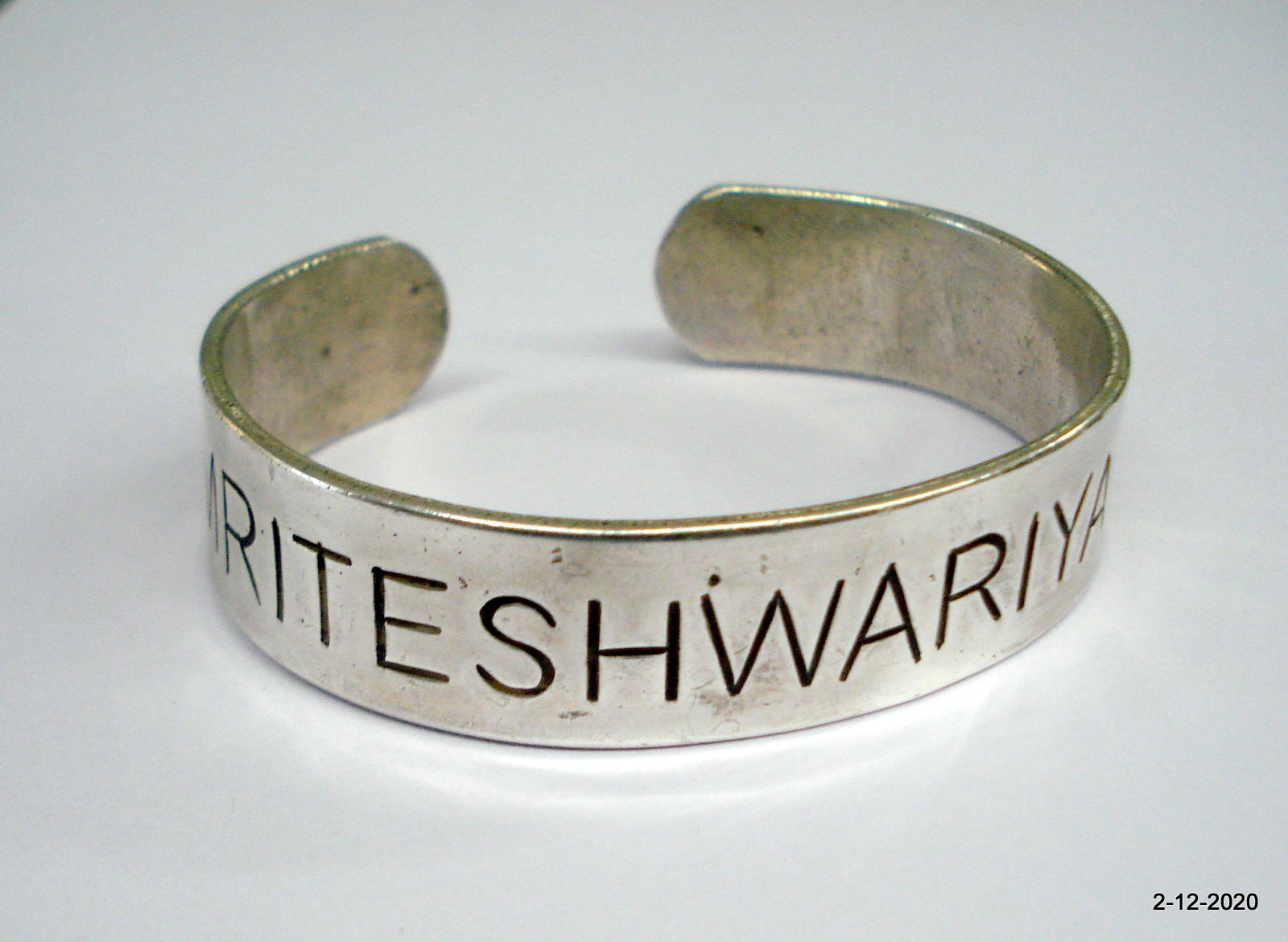 Sterling Silver Om Amriteshwaryai Namah Mantra Bracelet Bangle