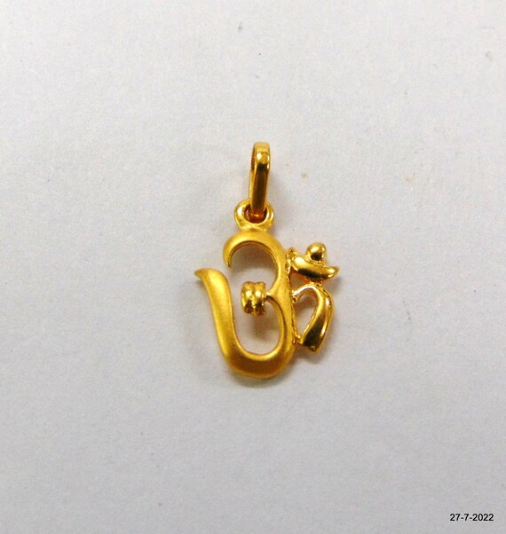 Ethnic handmade 22kt gold OM sign pendant necklace