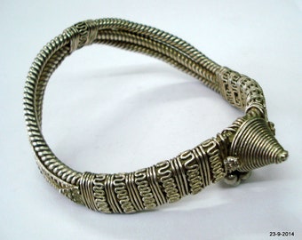vintage antique ethnic tribal old silver armlet bracelet bajuband arm ornament