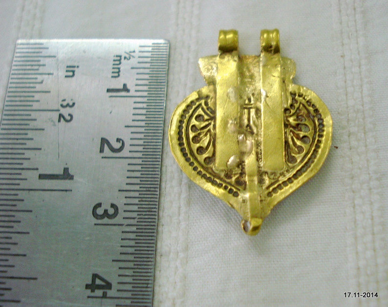 vintage antique old tribal 20k gold pendant necklace gold jewelry image 2