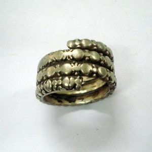 vintage antique ethnic tribal old silver ring coil ring traditional jewelry
