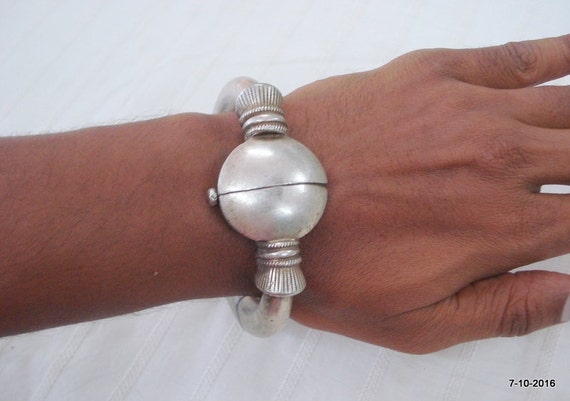Vintage antique tribal old silver bracelet bangle… - image 3