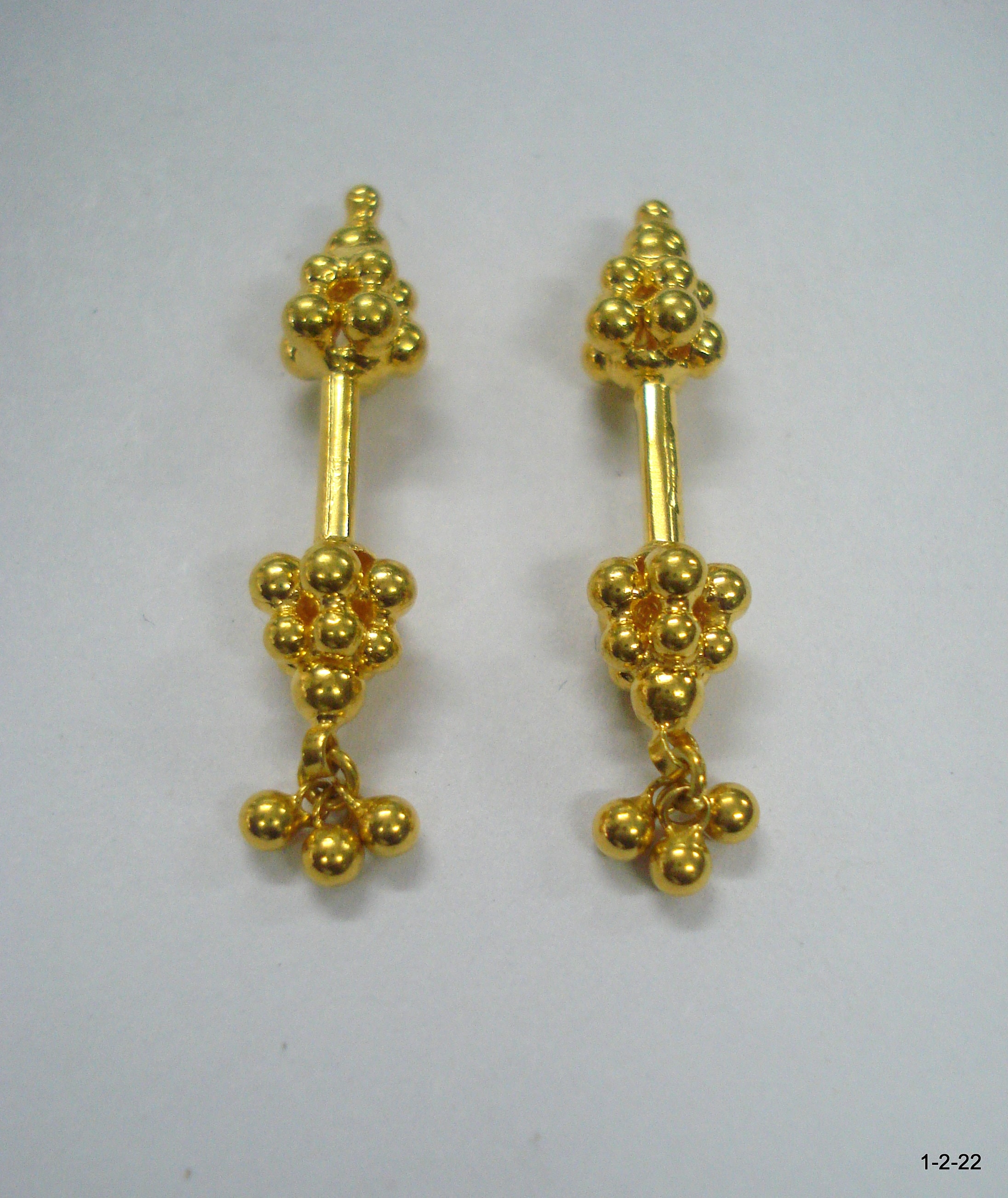 Buy VAMA FASHIONS Gold Plated Ear Clip-on Earrings White (Women and Girls)  Online at Best Prices in India - JioMart.