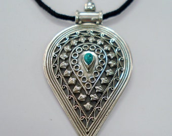 Traditional Design Sterling Silver Pendant Necklace Handmade Jewelry