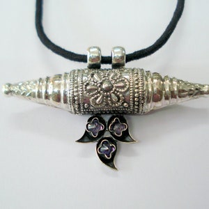 Traditional Design Sterling Silver Pendant Necklace Handmade Jewelry