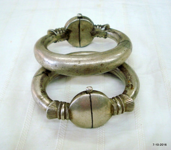 Vintage antique tribal old silver bracelet bangle… - image 1