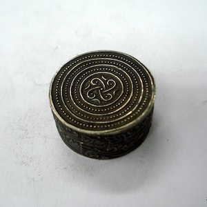 Vintage Antique ethnic Collectible old silver Box handmade silver Box