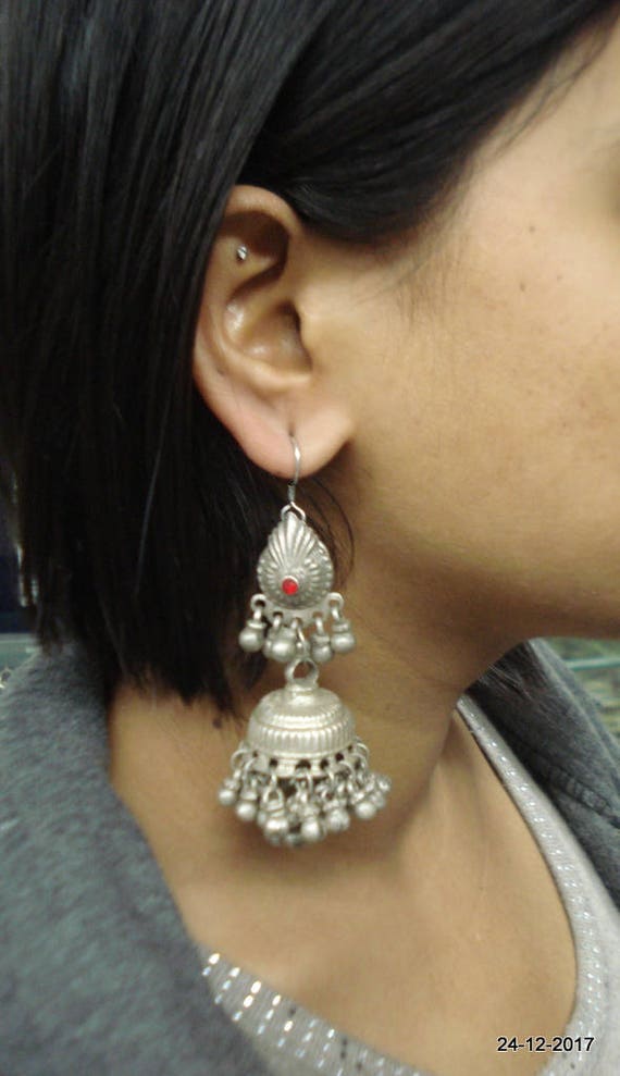 Boucle D'Oreille Ancienne En Argent - Antiquité - Occasion