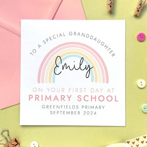 Personalisierte Erster Tag in der Schule Karte für Mädchen | Tochter, Urenkelin, Nichte, Schwester, Primarbereich, Kindergarten, Sekundarbereich, 1st, Regenbogen