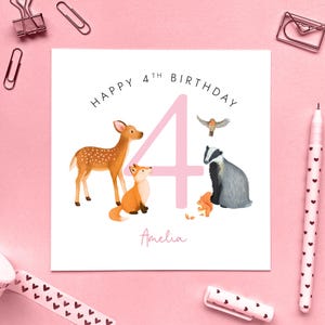 Carte personnalisée pour 4e anniversaire pour fille, fille, petite-fille, nièce, soeur, enfant, enfants, quatrième 4 4 aujourd'hui, mignons animaux de la forêt