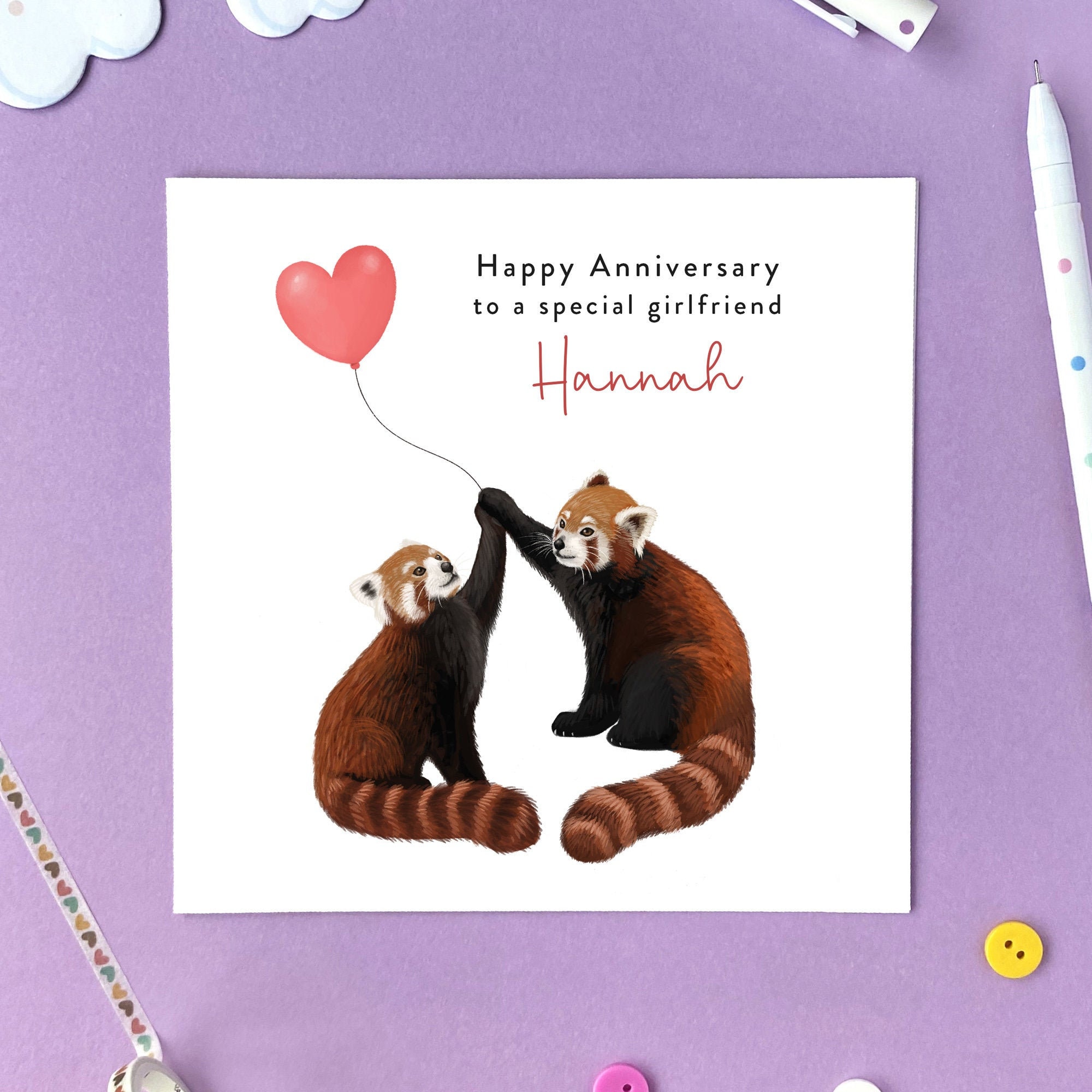Tarjeta De Felicitación Personalizada De Aniversario Con Pandas - Tamaño 12.7x17.78 Cm, Papel Mate 300 G/m², Incluye Sobre
