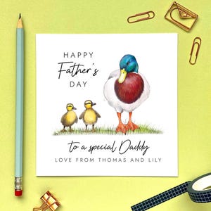 Enten Vatertagskarte für Daddy, Papa, Dada, Pops, Papa, Opa, Opa, Opa, Urgroßvater, Entenküken, von Kindern, zwei drei Kinder, Baby