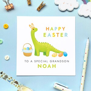 Personalisierte Dinosaurier Osterkarte für Enkel, Junge, Sohn, Patenkind, Neffe, Bruder, Cousin, Urenkel, Baby, Enkel, Kinder ihn