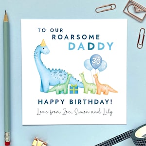 Personalisierte Dinosaurier drei Babys jeden Alter Geburtstagskarte für Papa | Für einen besonderen Daddy, Dada | Söhne, Töchter Tripletten 3 Kinder 30.40