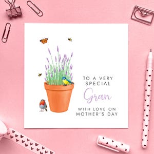 Carte de Fête des Mères lavande personnalisée pour mamie | Maman, grand-mère, grand-mère, grand-mère, grand-mère, grand-mère, arrière-grand-mère, fleurs