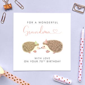 Igel Geburtstagskarte für Oma, Oma, Oma, Nanny, Nana, Nan, Urgroßmutter, Nannie, Grannie, Mama, jedes Alter - 50er 60er 70er 80er
