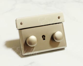 Handbag Lock Closure: 24K Gold, Matt Nickel, Zinc (41x31mm)