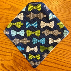 Baby Bandana Lätzchen - blaue Fliege