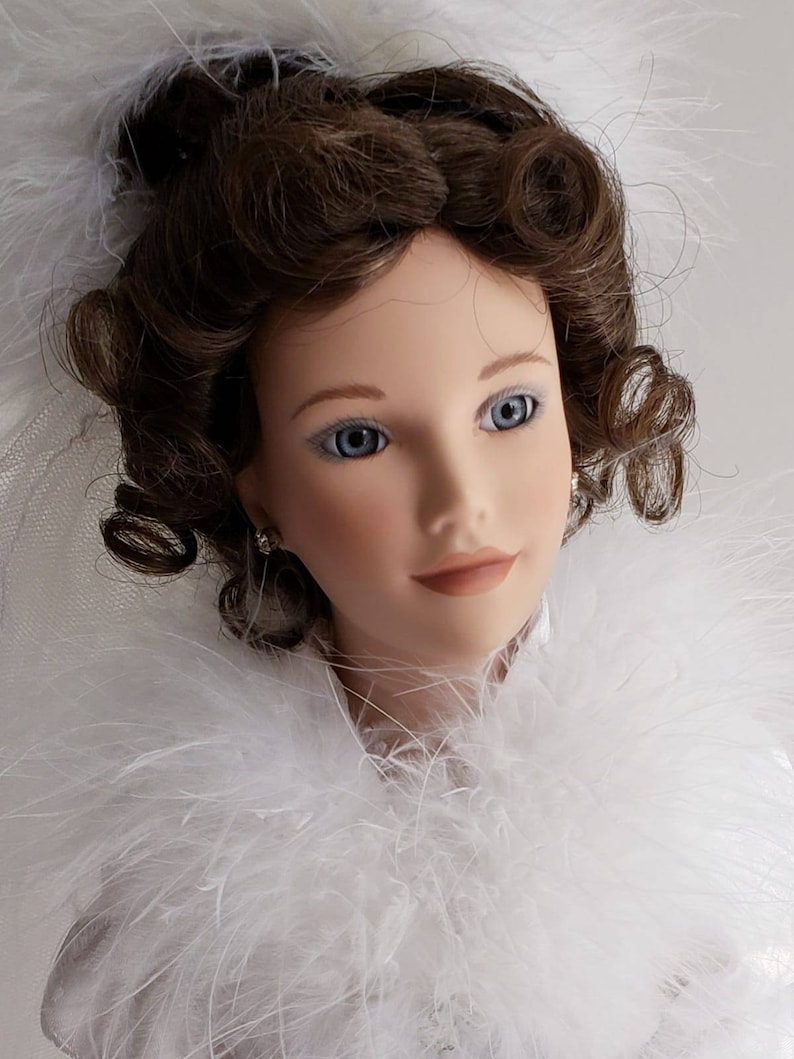 Genuine Bride Porcelain Doll Ashton Drake Galleries Porcelain Doll
