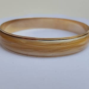 Authentic Avon Signed Peach Cream Swirl Enamel Bracelet Bangle Gold Tone, Vintage Pearlized Gold Tone