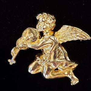 Gold Tone Angel Brooch Pin, Angel Playing Violin Instrument Brooch Pin, Guardian Angel Brooch, Angel Jewelry, Collectible Christmas Angel