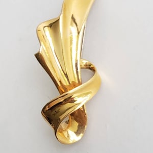 Huge Gold Tone Ribbon Brooch, Gold Tone Bow Brooch, Vintage Brooch, Minimalist Pin Brooch
