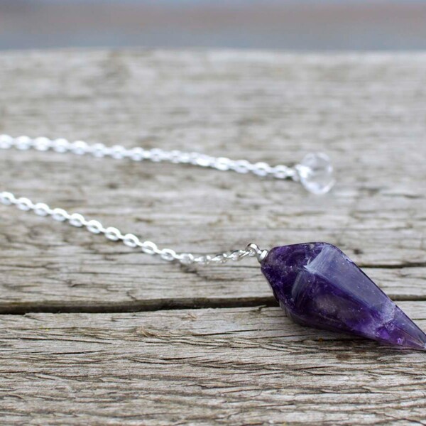 Amethyst Dowsing Pendulum, Crystal Dowsing Pendulum, Dowsing Crystal, Amethyst Pendulum, Divination Tool.
