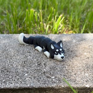 Siberian Husky Flexi / 3D print / desk pets / desk buddy / fidget / articulated figure