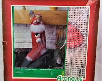 Aronelle Christmas Stocking Latch Hook Kit 18" x 9" Easy to Do, Vintage 1981