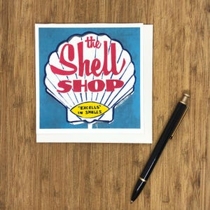 Tarjeta de felicitación de The Shell Shop, monumento retro de California, tarjeta cuadrada de 5,25", recuerdo del embarcadero de Morro Bay, arte de la costa central hecho a mano
