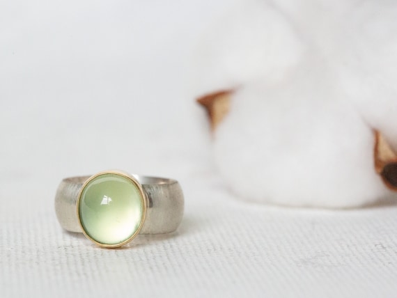 Sterling Silver Prehnite Ring: 18ct Gold Bezel, Artisan Jewelry