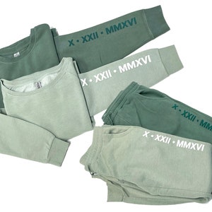 Custom Roman Numeral Couple Sweatsuits. Sweatshirt and Sweatpants with Puff Print. Gift for Him. Gift for Husband. Anniversary Year Gift