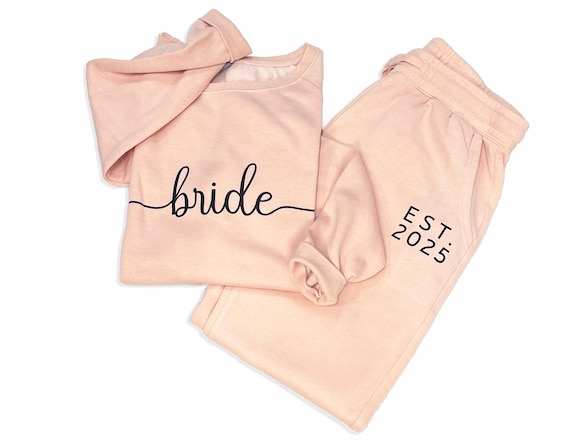 Custom Bride Sweatsuit. Sweatshirt and Sweatpants Set. Bridal Gift. Bride to Be Sweatshirt and Joggers. Bridal Shower Gifts. Bride Gift Set Etsy